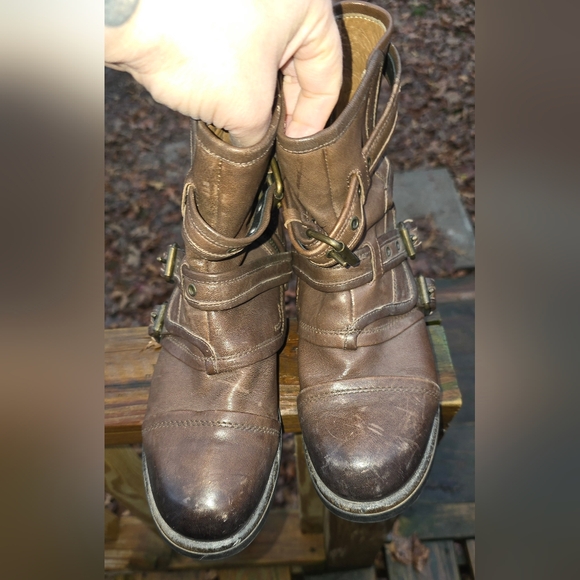 UGG RARE HTF ELIZABETA MOTO BOOTS BUCKLE BOOTIES - Picture 5 of 14